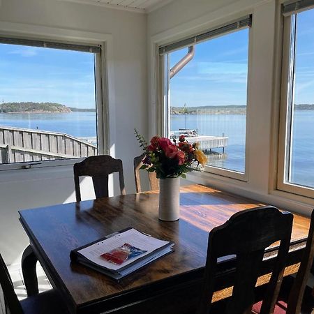 Cabin At The Sea. Public Beach Close With Jumpingtower. Villa Hoviksnas Exteriör bild