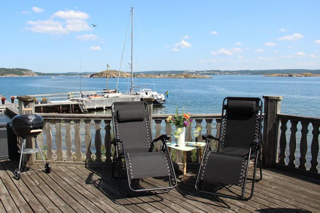 Cabin At The Sea. Public Beach Close With Jumpingtower. Villa Hoviksnas Exteriör bild